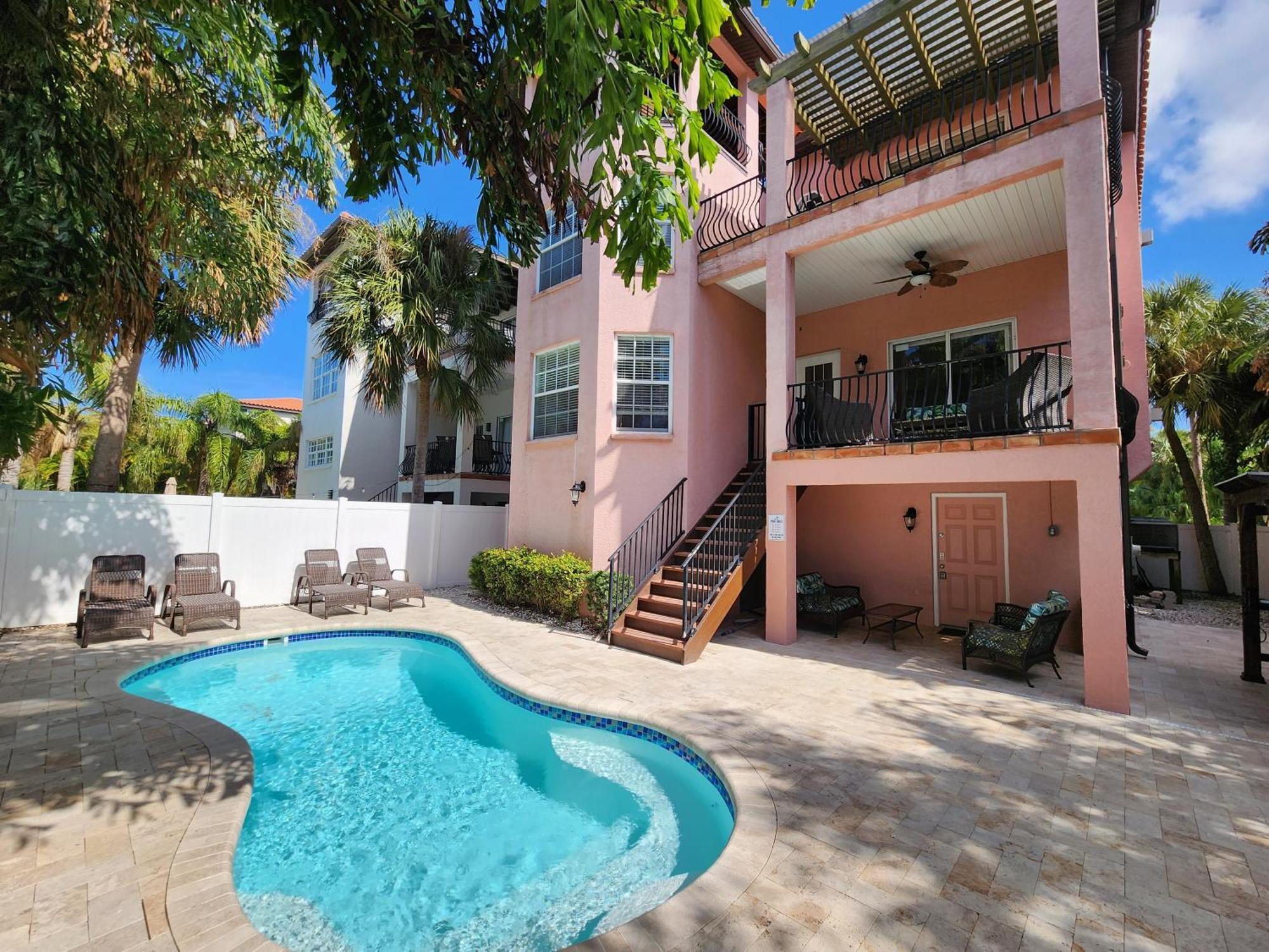 Sweet Home Anna Maria! Private Pool Home Less Than 5 Min Walk To Beach! Holmes Beach Exterior photo